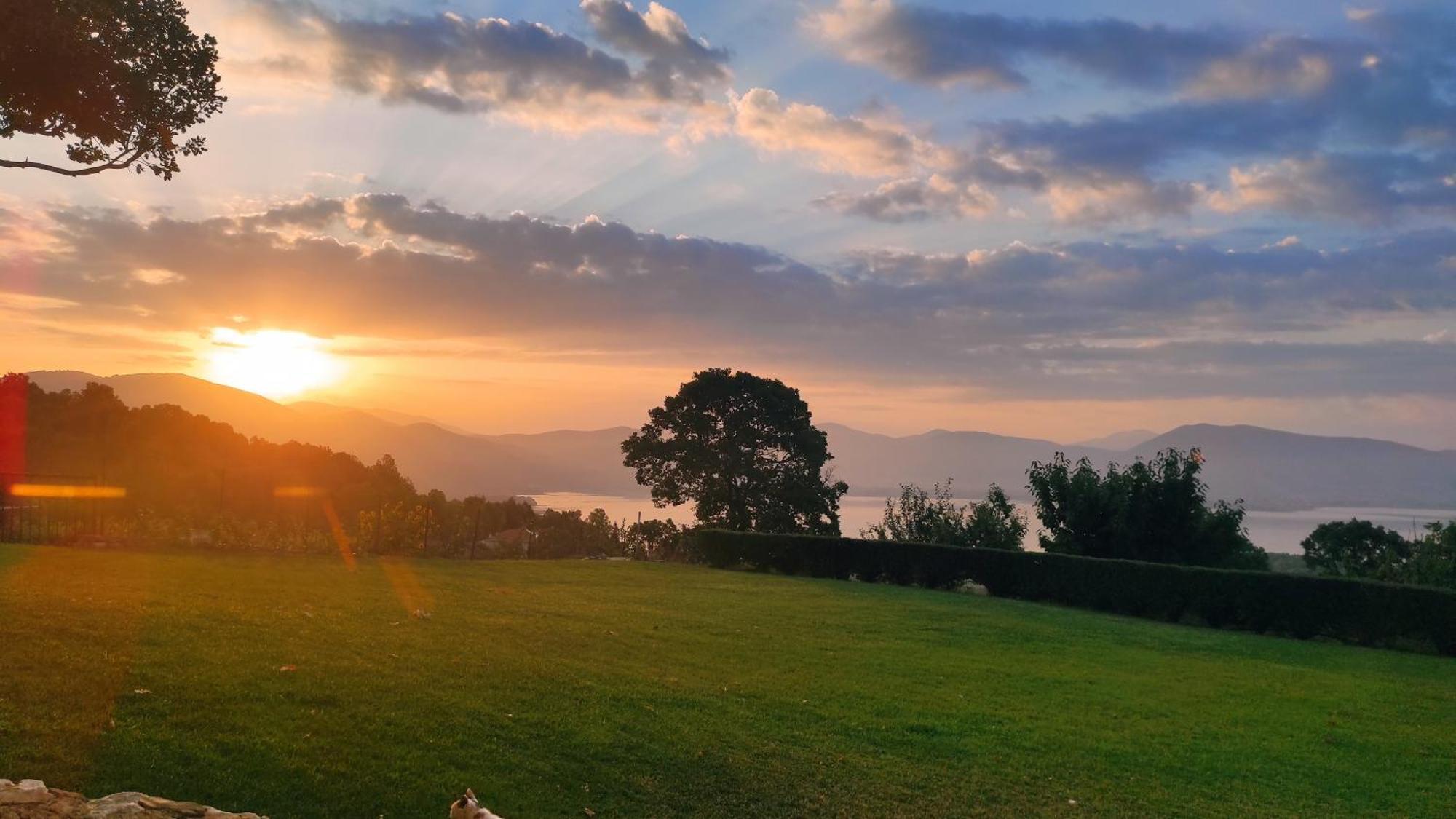 Enastron View Hotel Kastoria Luaran gambar